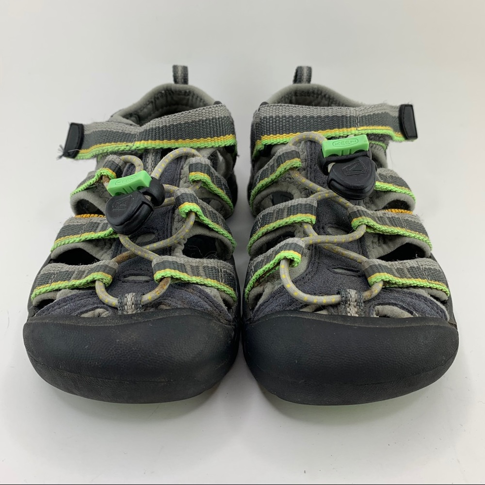 Keen water shoe toddler size 11